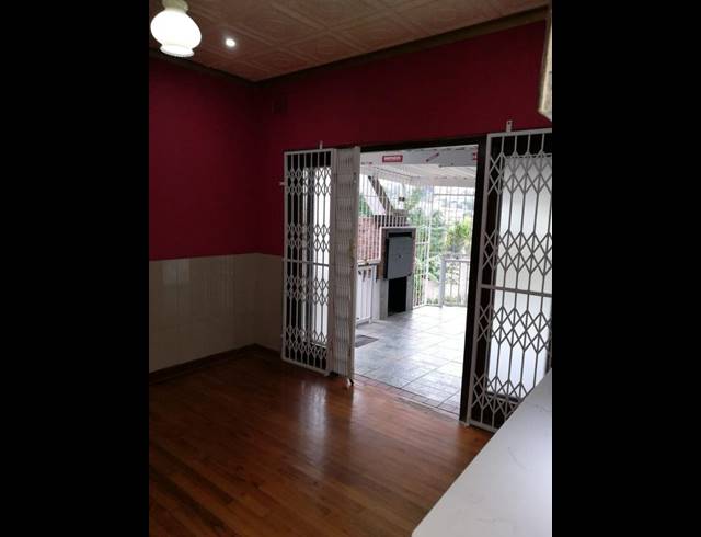 3 BEDROOM HOUSE FOR SALE IN BLUFF